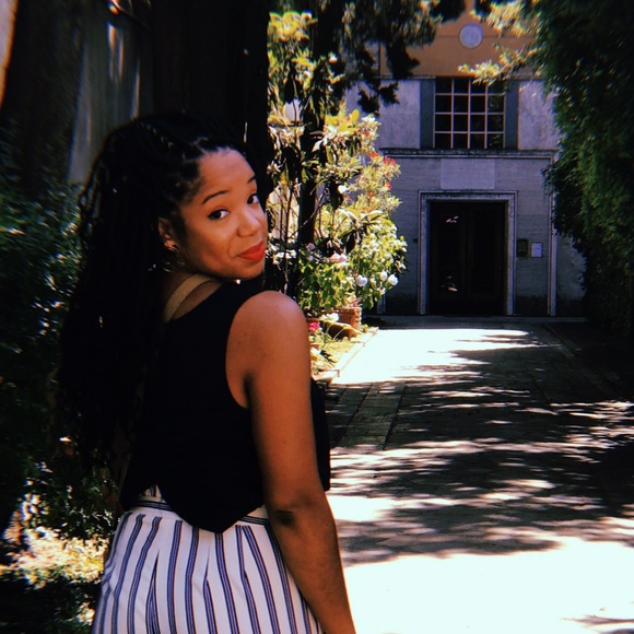 Meet your Posher, Sasha - Picture 2 of 2